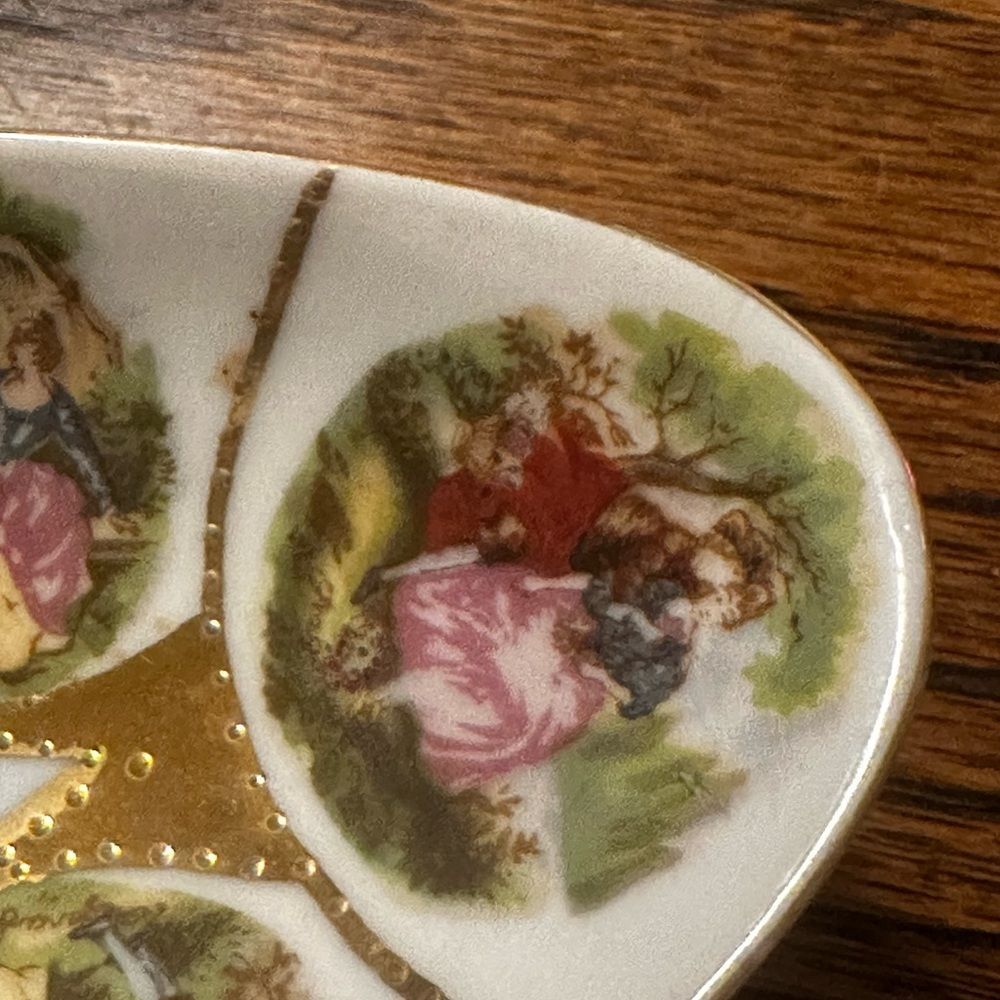 Porcelain Vintage Platter depicting a courting couple!  Beautiful detail - Picture 6 of 8